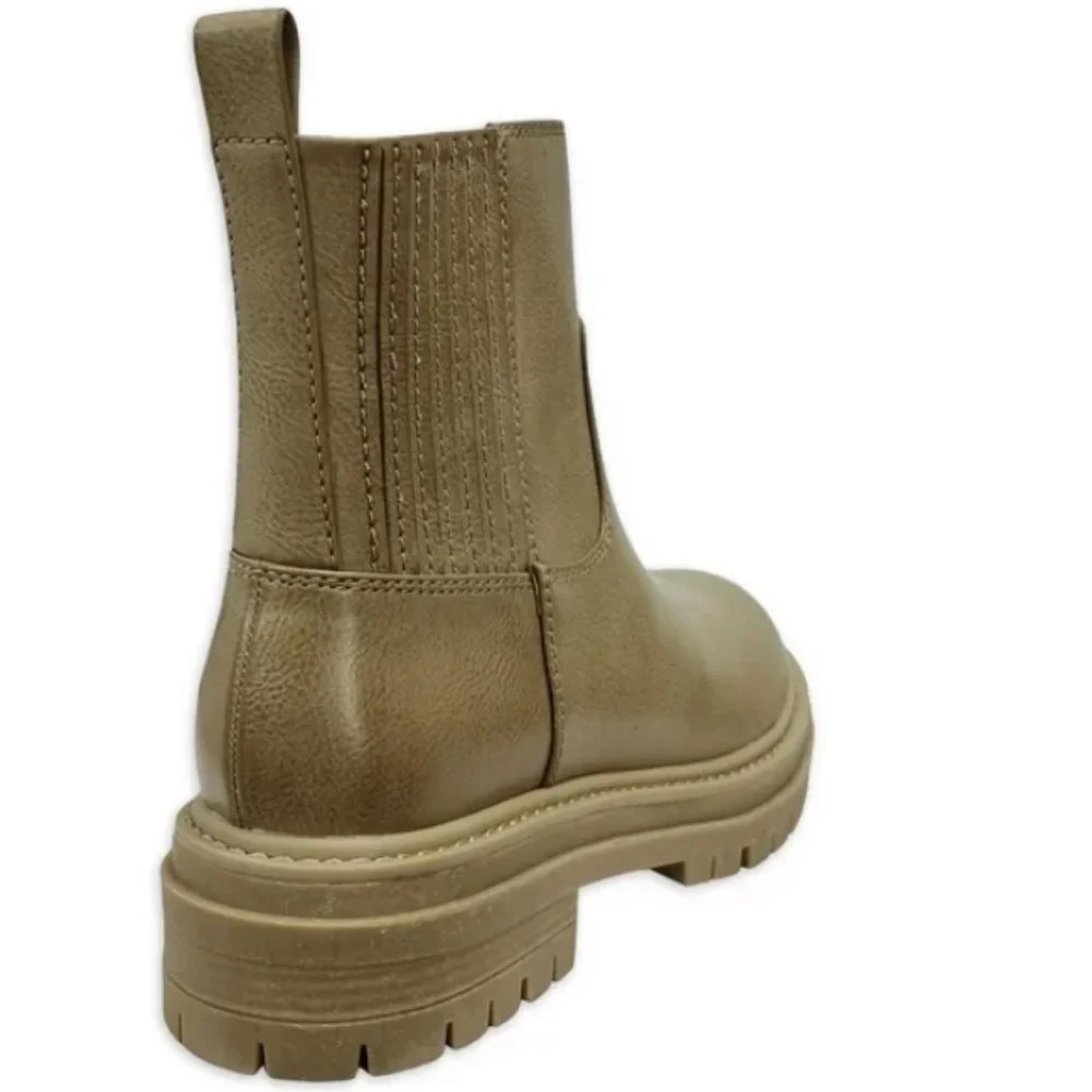 NWT 8.5 TT Ankle Boots Tan Memory Foam Comfy Slouchy Combat Moto Lug Chelsea